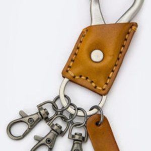 Leather Hooked Keychain - Camel